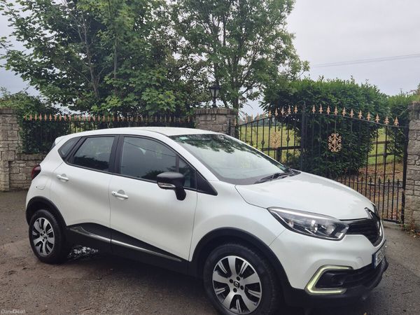 Renault Captur Hatchback, Diesel, 2019, White