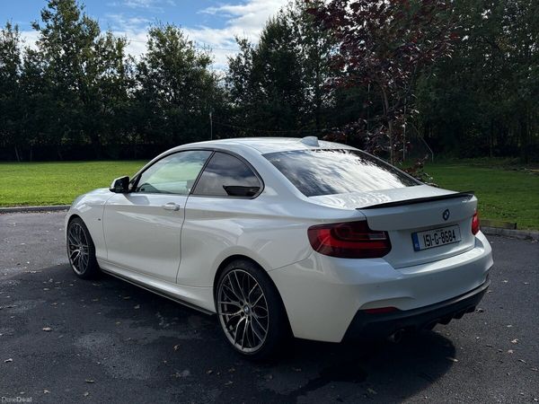 BMW 2-Series Coupe, Diesel, 2015, White