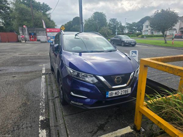 Nissan Qashqai Hatchback, Diesel, 2018, Blue