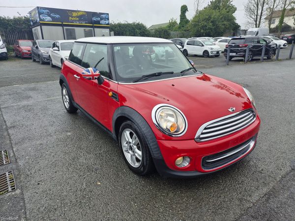 Mini Cooper Hatchback, Petrol, 2013, Red
