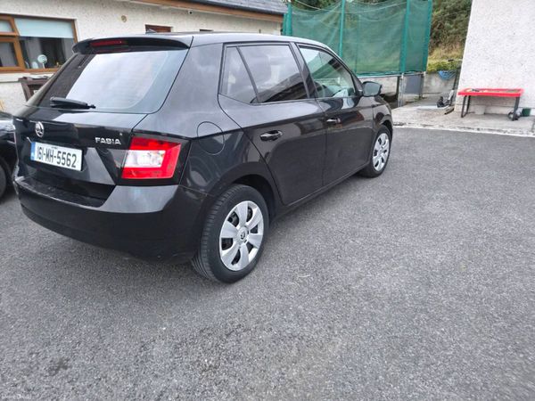 Skoda Fabia Hatchback, Petrol, 2016, Black