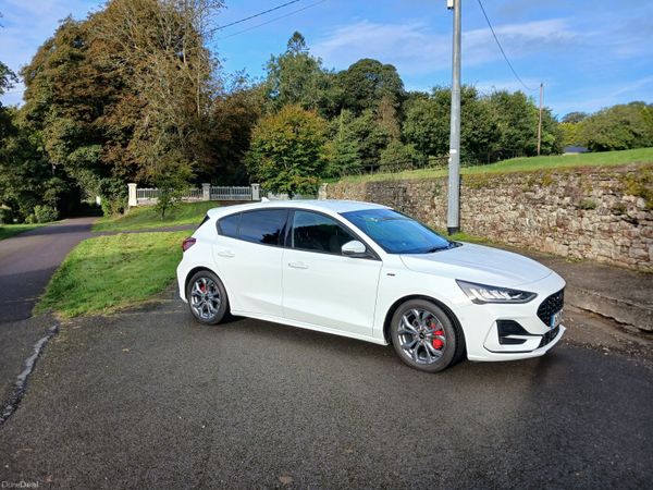 Ford Focus Hatchback, Petrol, 2024, White