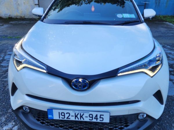 Toyota C-HR Hatchback, Petrol Hybrid, 2019, White
