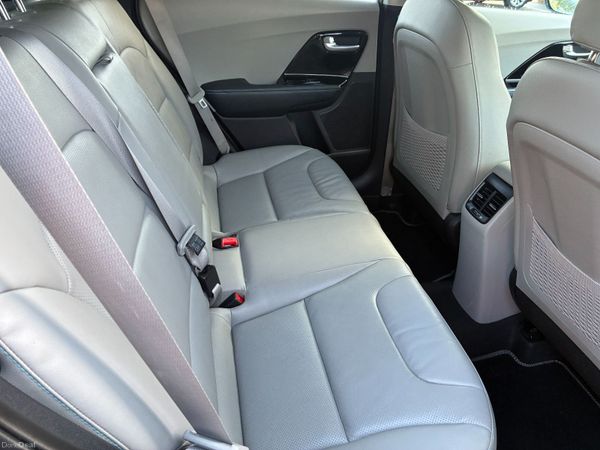 Kia Niro SUV, Petrol Plug-in Hybrid, 2019, Black