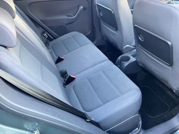 Volkswagen Golf Hatchback, Petrol, 2006, Green