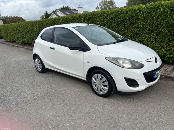 Mazda Mazda2 Hatchback, Petrol, 2013, White