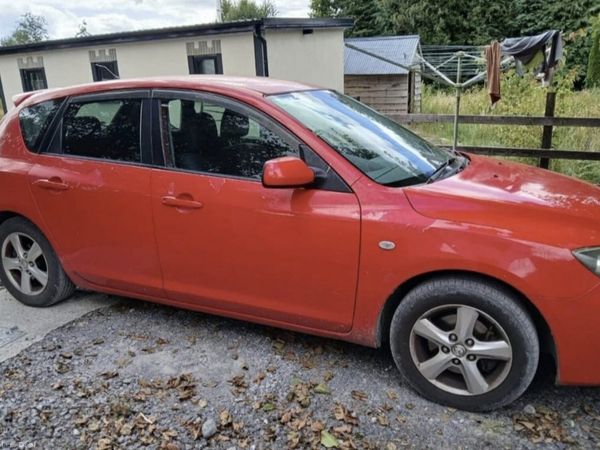 Mazda Mazda3 Hatchback, Petrol, 2006, Red