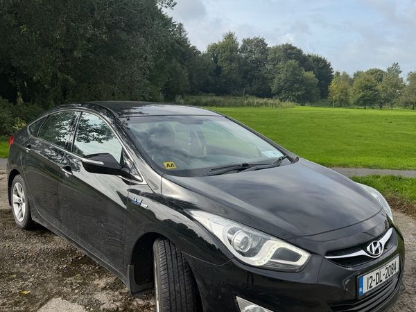 Hyundai i40 Saloon, Diesel, 2012, Black