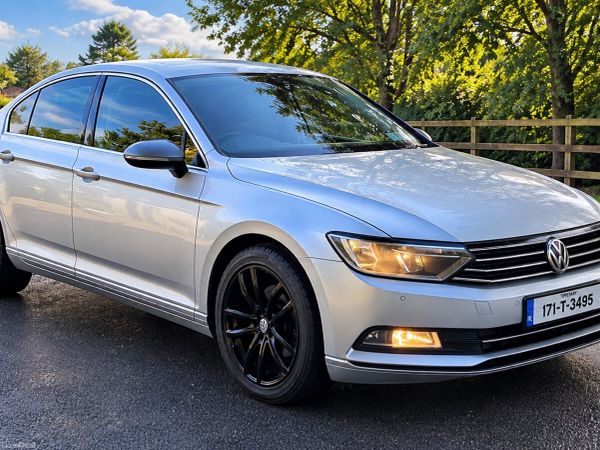 Volkswagen Passat Saloon, Diesel, 2017, Silver