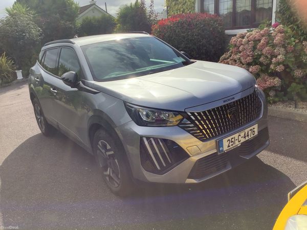 Peugeot 2008 MPV, Petrol, 2025, Grey