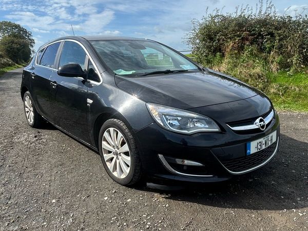 Opel Astra Hatchback, Diesel, 2013, Black