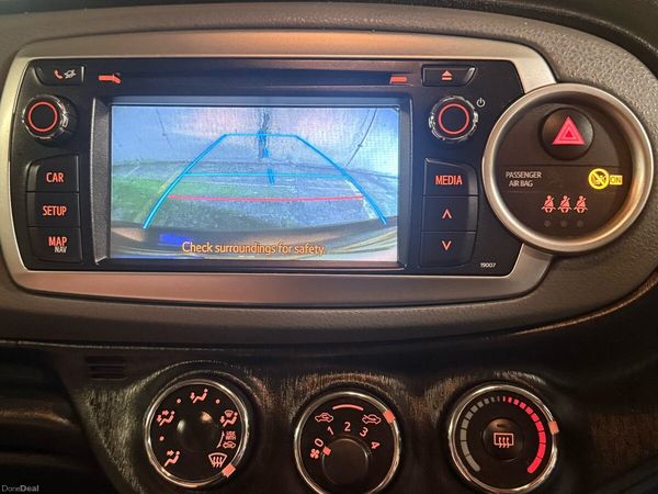 Toyota Yaris Hatchback, Petrol, 2012, Grey