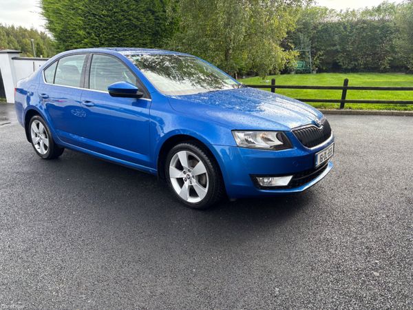 Skoda Octavia Saloon, Diesel, 2016, Blue