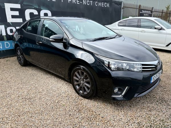 Toyota Corolla Saloon, Petrol, 2015, Black