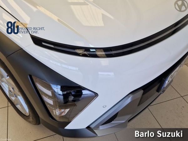 Hyundai KONA MPV, Petrol, 2024, White