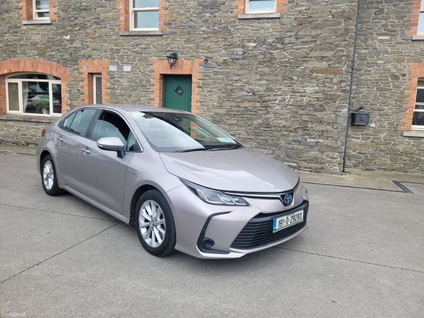 Toyota Corolla Saloon, Petrol Hybrid, 2019, Grey