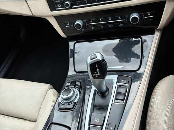 BMW 5-Series Estate, Diesel, 2012, Blue