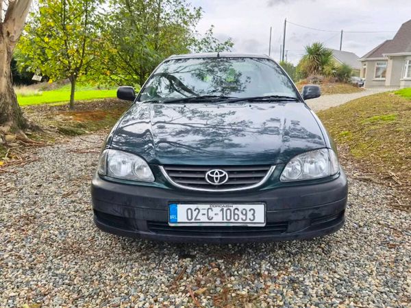 Toyota Avensis Saloon, Petrol, 2002, Green