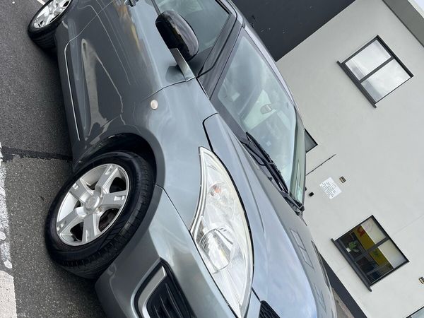 Suzuki Swift Hatchback, Petrol, 2014, Grey