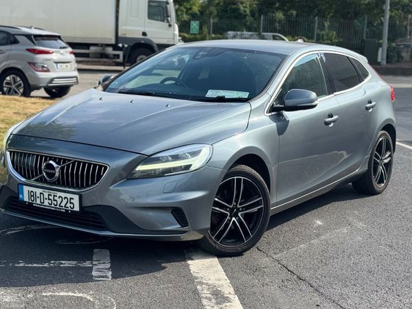 Volvo V40 Hatchback, Diesel, 2018, Grey