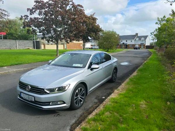 Volkswagen Passat Saloon, Diesel, 2017, Grey
