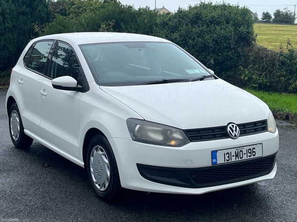 Volkswagen Polo Hatchback, Petrol, 2013, White