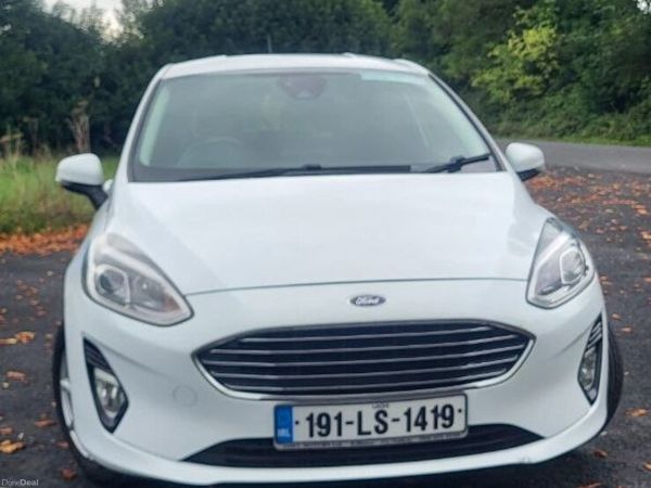 Ford Fiesta Hatchback, Diesel, 2019, White