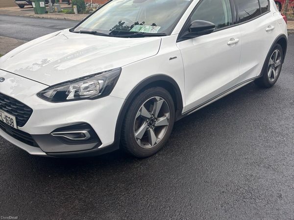 Ford Focus Hatchback, Petrol, 2020, White