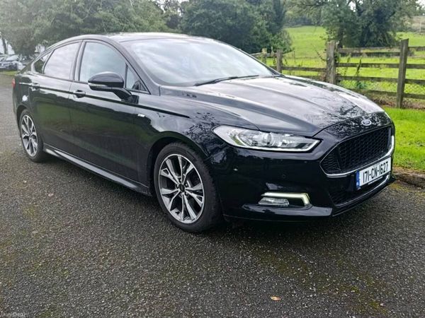 Ford Mondeo Hatchback, Diesel, 2017, Black