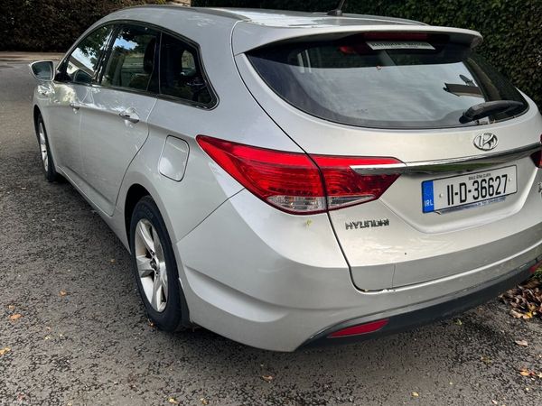 Hyundai i40 Estate/Jeep, Diesel, 2011, Silver