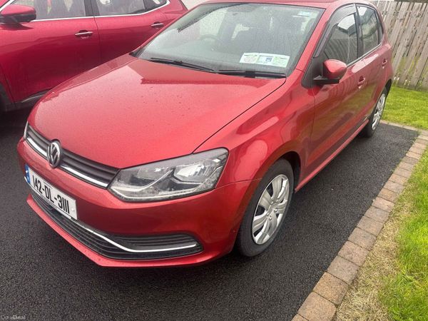 Volkswagen Polo Hatchback, Petrol, 2014, Red