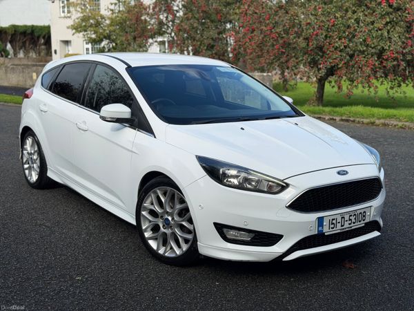 Ford Focus Hatchback, Petrol, 2015, White