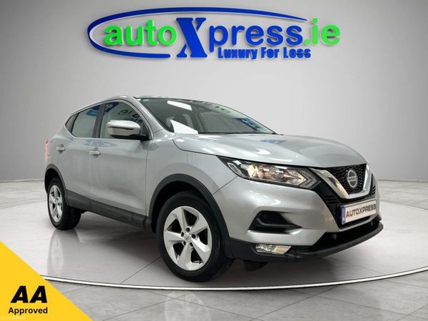 Nissan Qashqai Hatchback, Diesel, 2019, Silver
