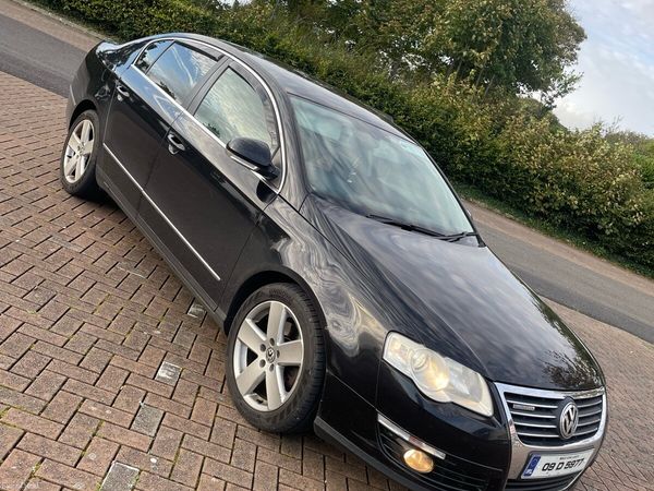 Volkswagen Passat Saloon, Diesel, 2009, Black