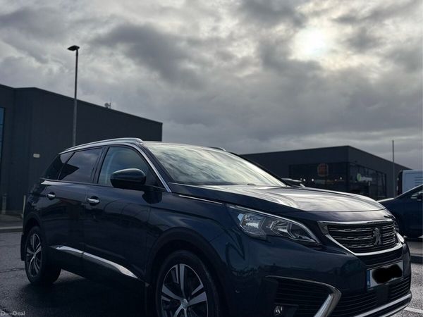 Peugeot 5008 MPV, Diesel, 2019, Blue
