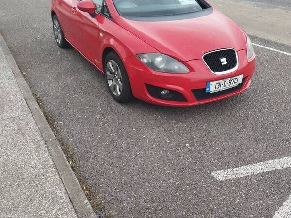 SEAT Leon Hatchback, Diesel, 2013, Red