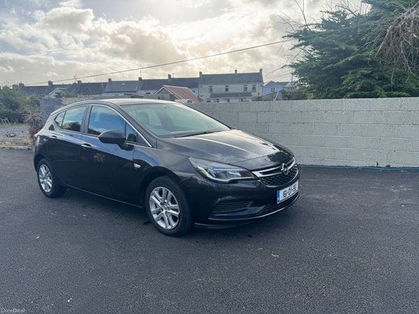 Opel Astra Hatchback, Diesel, 2016, Black