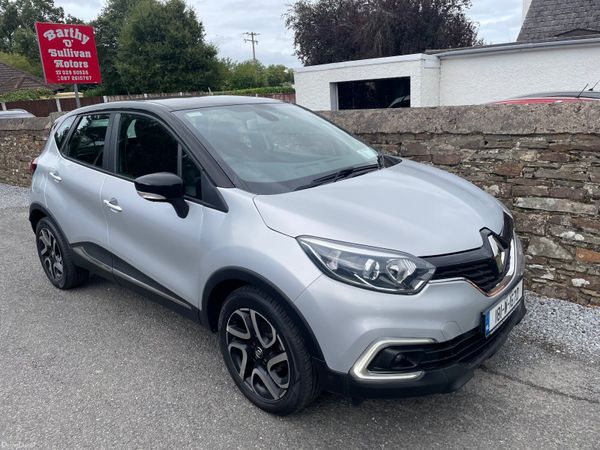 Renault Captur Hatchback, Petrol, 2018, Grey