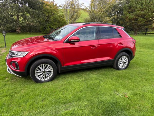 Volkswagen T-Roc Estate, Petrol, 2022, Red