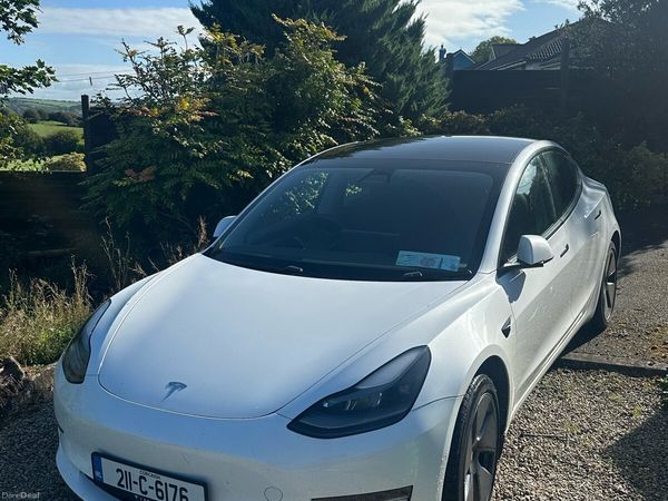 Tesla Model 3 Saloon, Electric, 2021, White