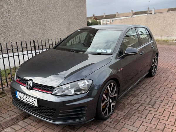 Volkswagen Golf Estate, Petrol, 2014, Grey