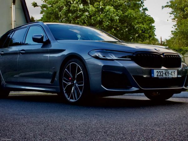 BMW 5-Series Estate/Jeep, Diesel, 2023, Grey