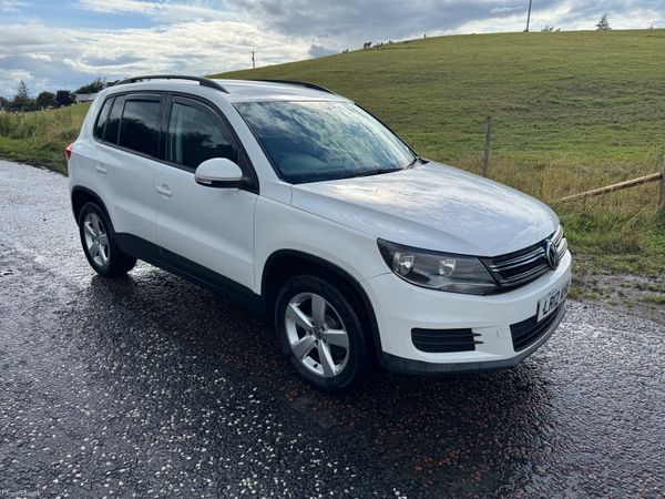 Volkswagen Tiguan SUV, Diesel, 2012, White