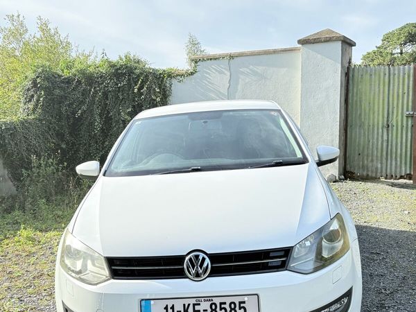 Volkswagen Polo Hatchback, Petrol, 2011, White