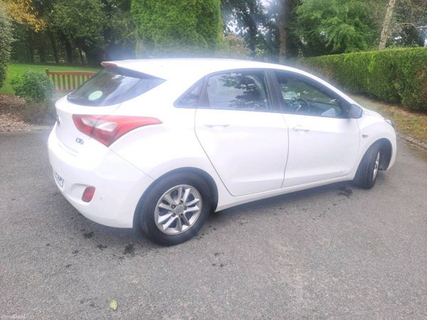 Hyundai i30 Hatchback, Diesel, 2015, White