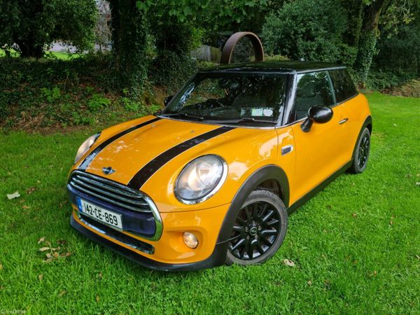 Mini Cooper Hatchback, Petrol, 2014, Orange