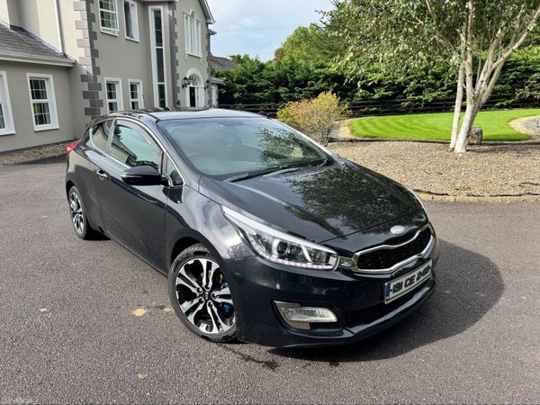 Kia Ceed Hatchback, Diesel, 2013, Black