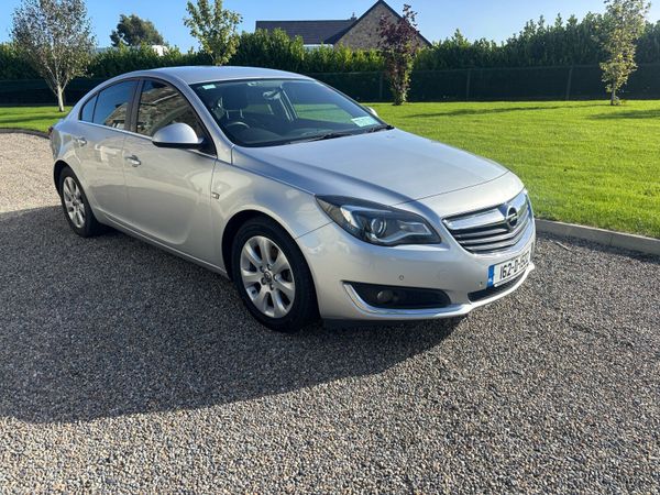 Opel Insignia Hatchback, Diesel, 2016, Silver