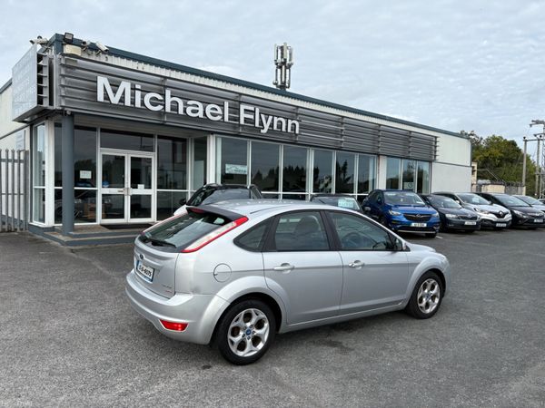 Ford Focus Hatchback, Diesel, 2012, Silver