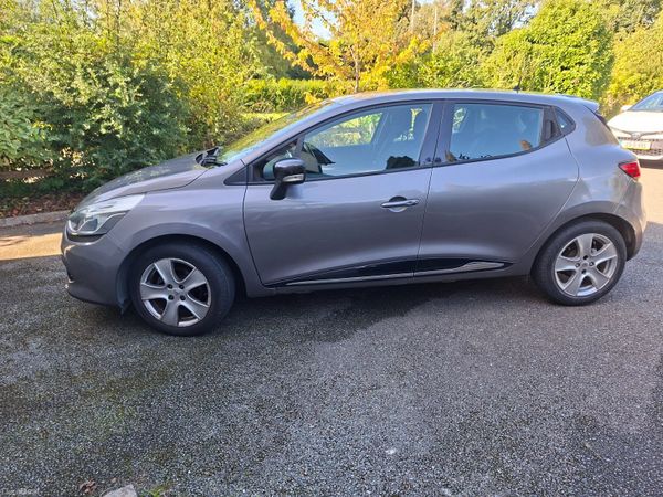 Renault Clio Hatchback, Petrol, 2016, Grey